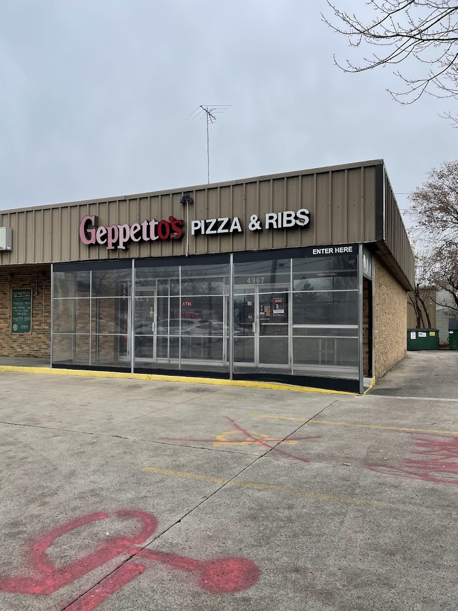Geppetto's Pizza & Ribs